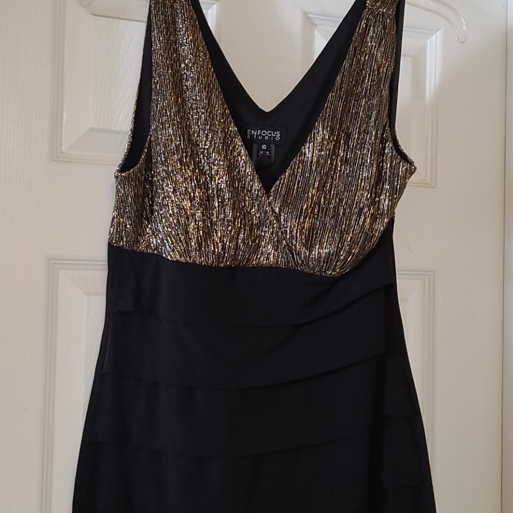 Dress - Picture 2 of 5